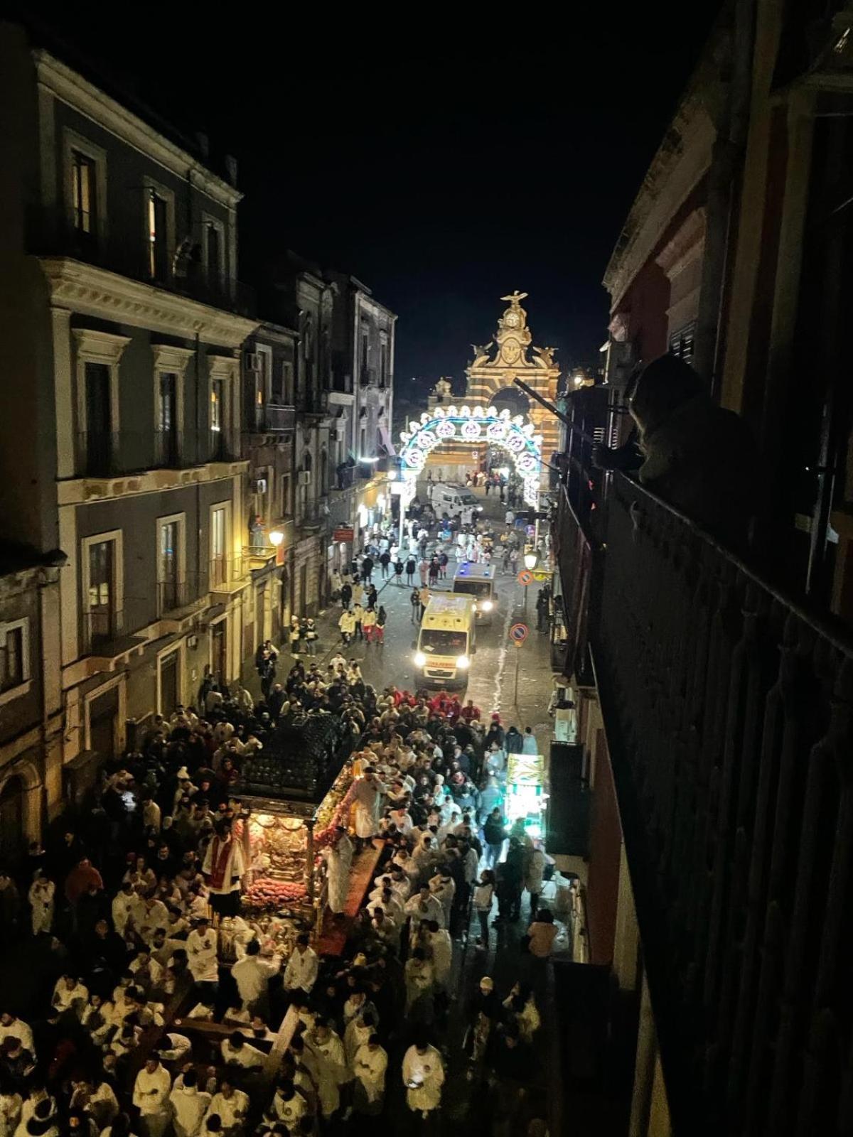فندق Chrilu House كاتانيا المظهر الخارجي الصورة